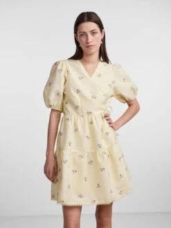 Y.A.S YASCHERISA WIKKELJURK