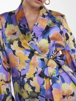 Y.A.S YASPAINTERLY BLAZER 8 Y.A.S YASPAINTERLY BLAZER -Midi Mooi Winkel 26031536 Black 1058952 006