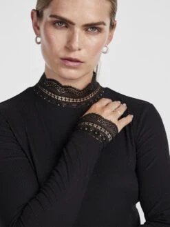 Y.A.S YASELLINA TOP MET LANGE MOUWEN -Midi Mooi Winkel 26032452 Black 006