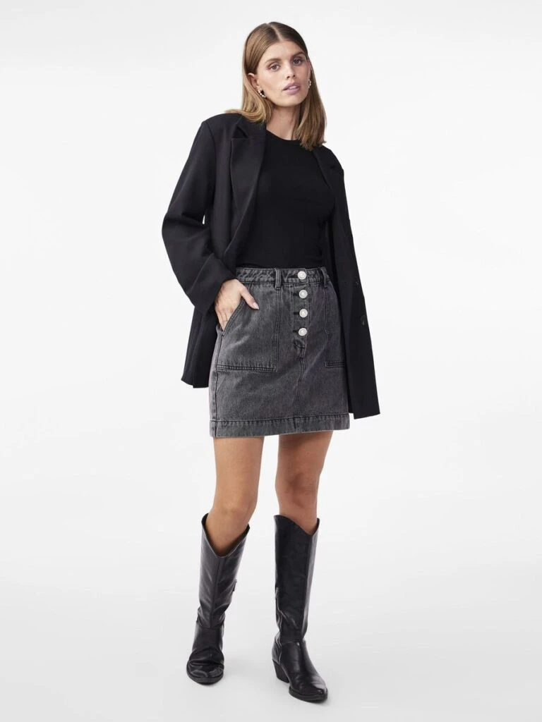 Midi Mooi Winkel -Midi Mooi Winkel 26032220 Black 1072311 005 768x1024 1